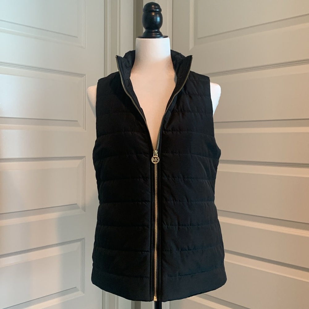 MICHAEL KORS Women’s Fitted Puffer Vest